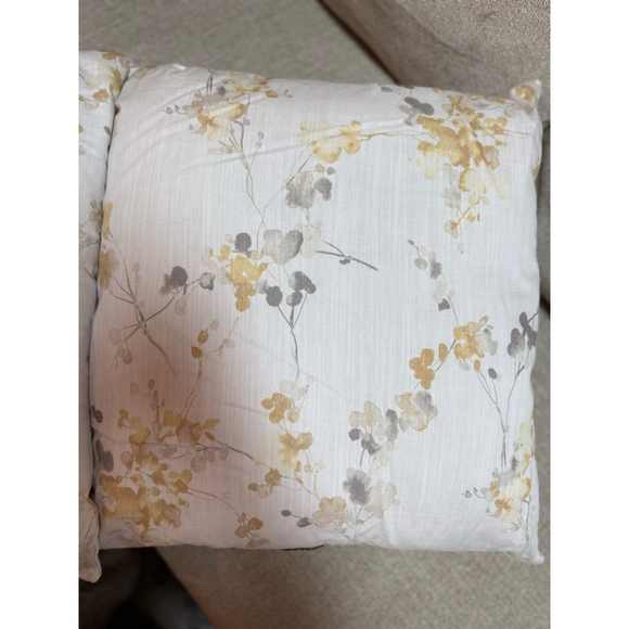 DKNY White & Yellow Floral Throw Pillows, One Size - Picture 6 of 6